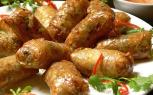 Nem ốc nóng hổi cuối tuần