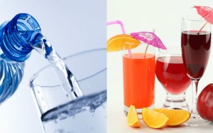Nước lọc và nước ép trái cây: Loại nào tốt hơn?
