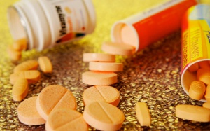 Uống vitamin C kiểu này chẳng những không hết bệnh được mà còn ốm nặng hơn