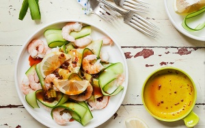 Học cách làm salad tôm ngon đúng chuẩn