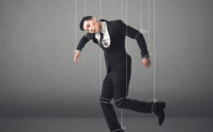 Cách nào vượt qua những kẻ “thao túng cảm xúc”?