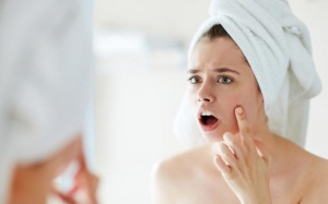  Video: 5 cách giúp bạn đối phó với mụn trứng cá