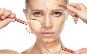 5 thói quen gây ra nếp nhăn trên da