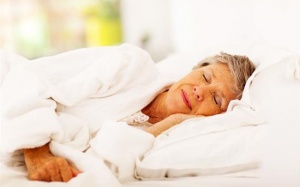 Ngủ muộn có thể là dấu hiệu cảnh báo sớm bệnh mất trí nhớ