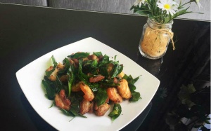 Thịt ba chỉ rang lá móc mật thom ngon