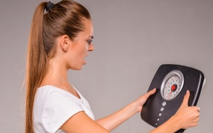 Lý do bạn không giảm cân dù ăn kiêng, tập luyện thường xuyên