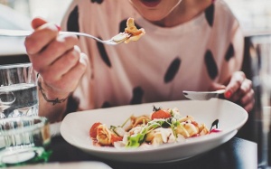 Những thói quen tưởng rằng tốt cho sức khỏe nhưng bạn nên từ bỏ ngay 