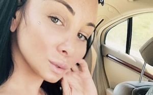 Vũ công chuyển giới xem phẫu thuật thẩm mỹ như... đi nghỉ hay mua ôtô