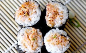 Biến tấu món ăn ngon đủ chất chỉ với một hộp cá ngừ