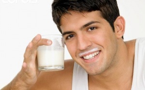 Đàn ông lợi gì khi uống sữa?