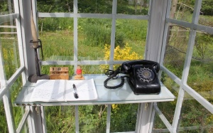 Bốt điện thoại kỳ lạ trò chuyện cùng người đã khuất