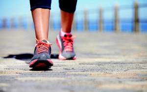 Infographic: Bạn đã biết lợi ích của việc đi bộ thường xuyên?