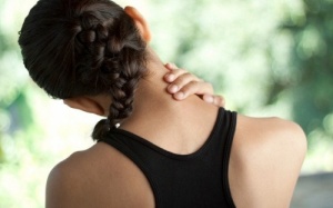 Giáo sư tiết lộ bài tập khỏi đau vai gáy không cần rời ghế