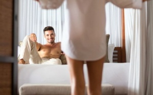 Tỏi + đinh hương + mật ong: Giải pháp điều trị rối loạn cương dương hiệu quả!