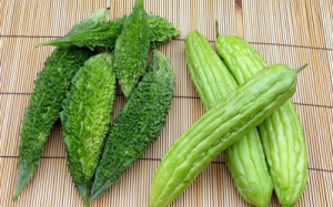 6 rau, 4 quả không nên ăn nhiều khi mang thai