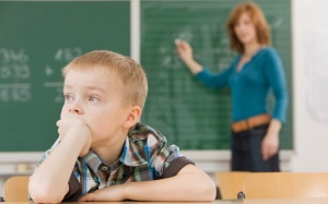 Trẻ không tập trung, hay nói leo có phải tăng động giảm chú ý?