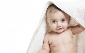 5 cách đơn giản để bảo vệ làn da của bé