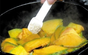 Cách dùng các loại gia vị an toàn khi nấu ăn