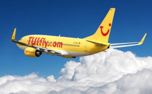 Phi công ngất xỉu, nữ tiếp viên 'đóng thế' cơ phó trên máy bay chở 190 người