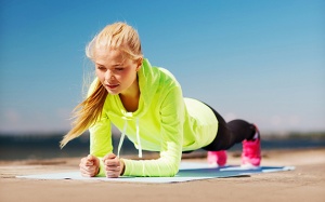 6 phút tập luyện 7 bài tập ngắn này để tăng cường thể lực