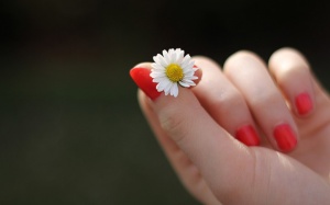 Muốn da tay trắng đẹp phải từ bỏ những sai lầm này