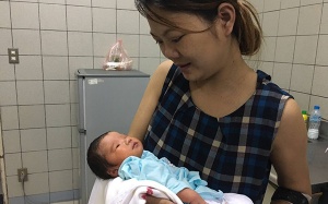 Kỳ tích: Mẹ suy thận giai đoạn cuối, lọc máu 7 năm vẫn sinh con an toàn