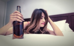 Lạm dụng rượu bia: Nữ giới chịu nhiều tổn hại hơn nam giới