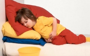 Làm gì khi trẻ bị đau bụng?