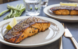 Nghỉ lễ làm món cá hồi sốt teriyaki nướng theo kiểu Nhật