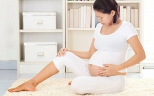 Đau mạn sườn khi mang thai phải làm sao?