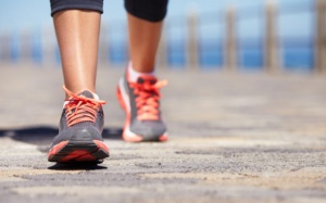 Điều gì xảy ra với cơ thể khi đi bộ 10.000 bước mỗi ngày?