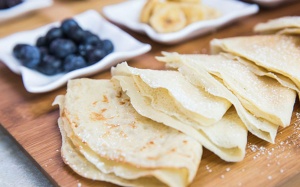 Cùng bé yêu vào bếp làm bánh pancake kiểu Thụy Điển