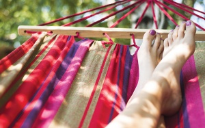 Bàn chân nhẵn thín hay lạnh cóng đều báo hiệu nhiều bệnh tật