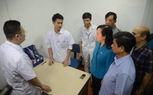 Bộ trưởng ra quân thị sát, 4 phòng khám yếu tố nước ngoài bị xử phạt