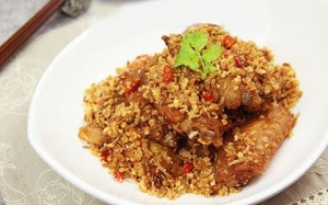 Món ngon cuối tuần: Cánh gà chiên xóc tỏi ớt