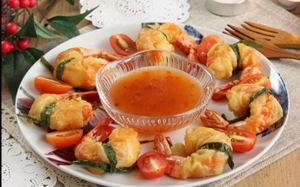 Hướng dẫn cách làm hoành thánh cuộn tôm chiên