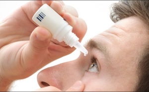 Bạn đã biết cách dùng thuốc nhỏ mắt, thuốc nhỏ mũi đúng cách?