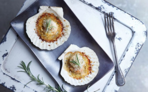 Cuối tuần làm sò điệp nướng bơ đãi cả nhà