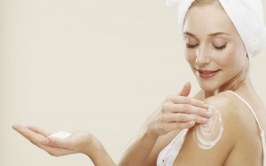 Sữa đông - Thành phần chăm sóc da hoàn hảo trong mùa Hè