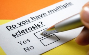 Nghĩ ngay đến bệnh đa xơ cứng khi có những dấu hiệu này!