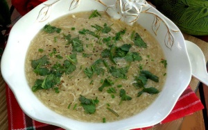 Hướng dẫn cách nấu soup gà cho mùa Hè