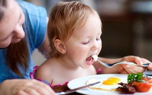 Ngăn thấp còi, nhẹ cân: Hãy cho trẻ ăn trứng mỗi ngày