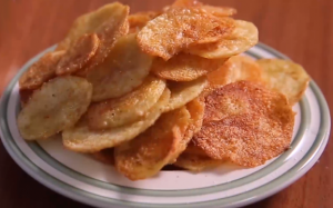 Làm bim bim khoai tây bằng lò nướng cực đơn giản