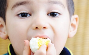 Ăn trứng vào mùa Hè: Nên hay không?