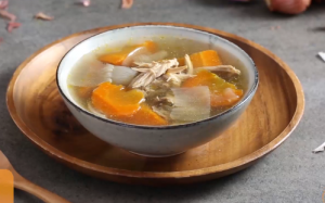 Ngọt mát món canh xương gà hầm rau củ