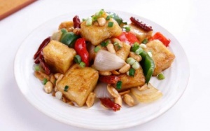 Món ngon đầu tuần: Đậu phụ chiên xào ớt chuông