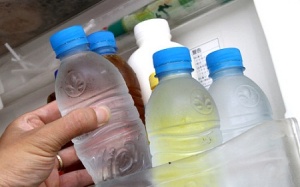 3 lý do vì sao bạn không nên tái sử dụng chai nhựa để đựng nước