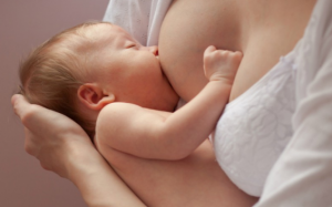 10 cách kích thích tiết sữa khiến ngực lúc nào cũng căng tức