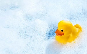 6 cách vệ sinh đồ chơi cho trẻ loại bỏ nấm mốc, vi khuẩn