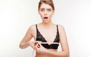 Một vài nguyên nhân khiến vòng 1 không đều